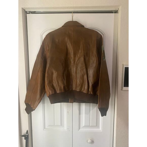Fingerhut Vintage Military Patch Brown Leather Jacket - Picture 5 of 7